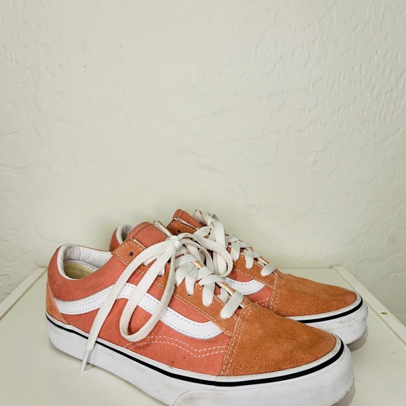 Vans pink  and White old Skool  Women's Sneakers size 6.5‎ - Picture 1 of 7